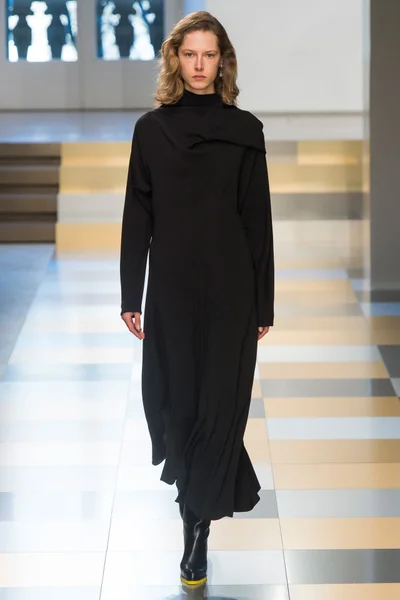 Look 20